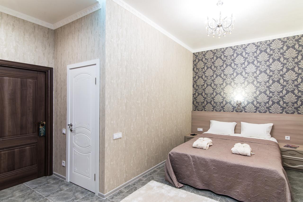 L.O.Y Family Hotel Dnepropetrovsk Exterior foto