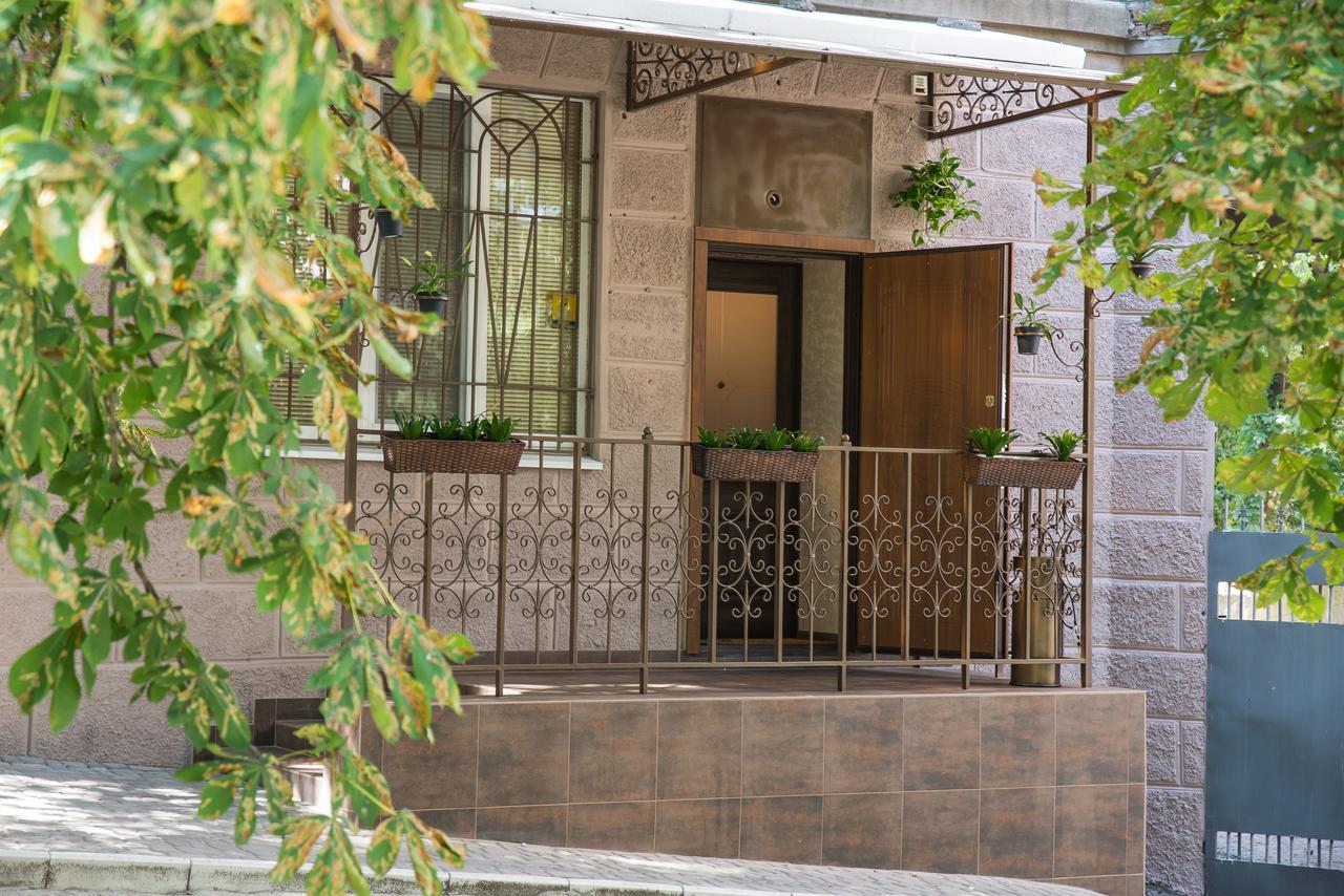 L.O.Y Family Hotel Dnepropetrovsk Exterior foto